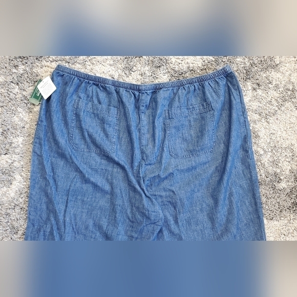 L.L.Bean Women's Sunwashed Denim High Rise Straight Leg Crop Size 3X - Picture 9 of 11